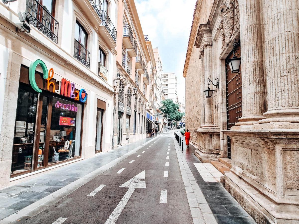 Apartamento Tiendas 8 Almería Dış mekan fotoğraf